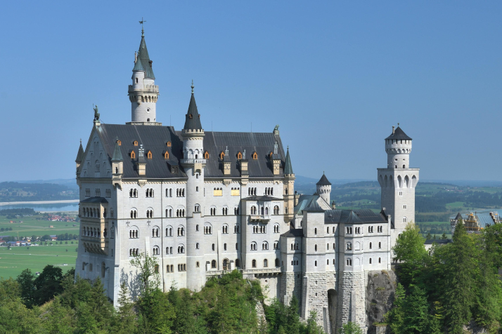 A photograph of Neuschwanstein Castle